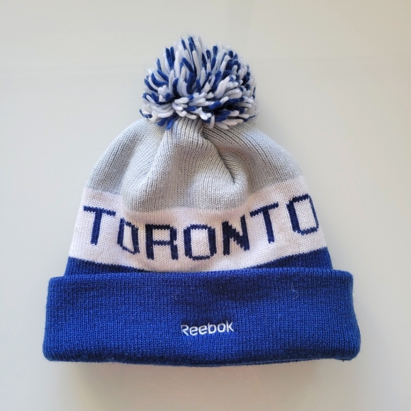 Toronto Maple Leafs Toque - Picture 2 of 3